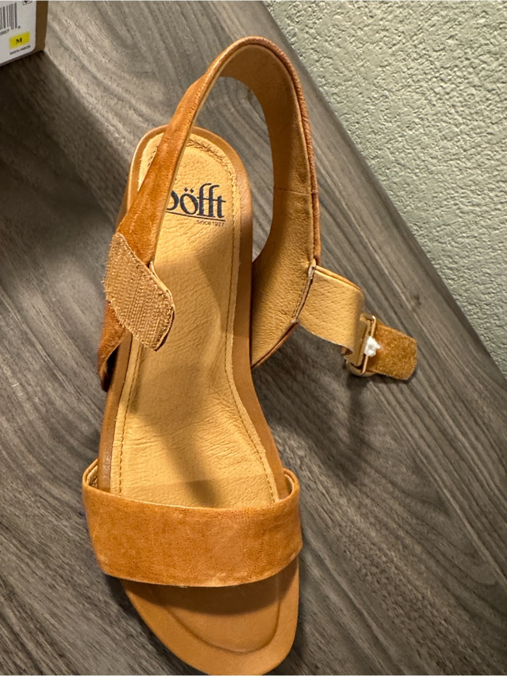 NWT Sofft Vaya (RET $120) Leather Wedge Sandals, Size 7 - Picture 5 of 6